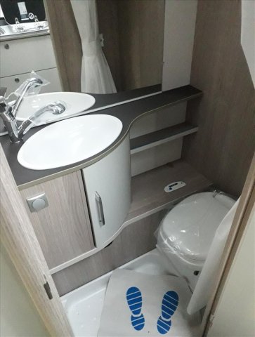 Burstner Caravane PREMIO PLUS - Photo 5