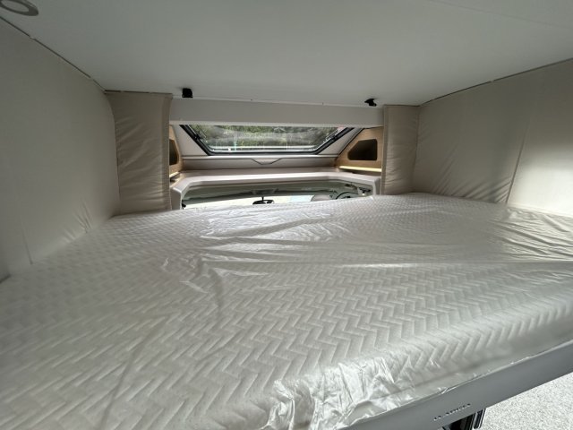 Adria Matrix 650 DC Limited Edition 60 Years 650dc 60ans boite auto - Photo 18