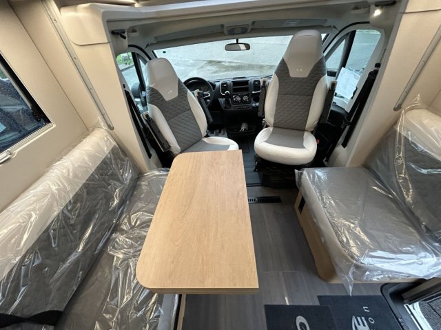 Adria Matrix 650 DL 60Y 650dl 60ans / boite auto tout équipé - Photo 5