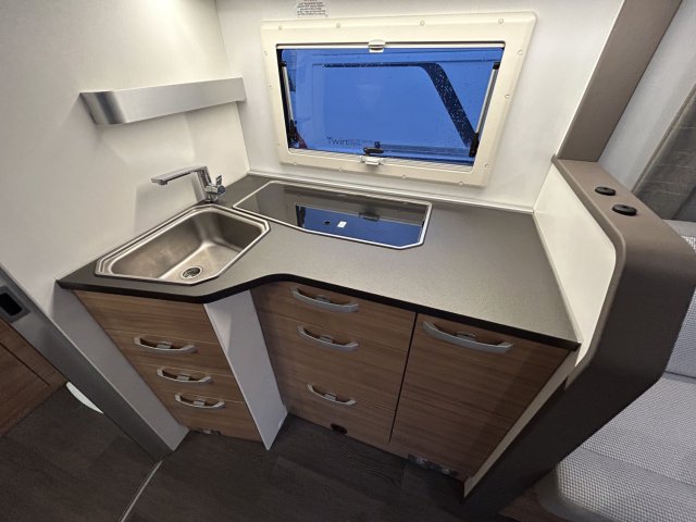 Adria Matrix Axess 600 DT 600dt tout équipé - Photo 20