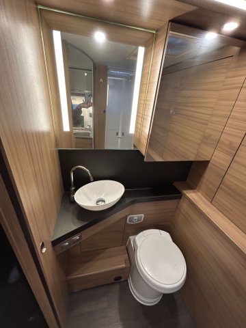 Adria Matrix Axess 600 DT 600dt tout équipé - Photo 25