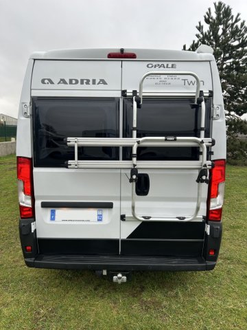 Adria Twin Axess 600 SP Family 600sp tout équipé - Photo 4
