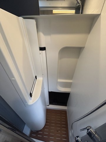 Campereve Miramar 61 boite auto tout équipé - Photo 9