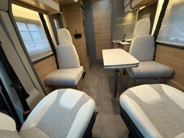 Dethleffs Just T 7052 DBL camp boite auto - Photo 10