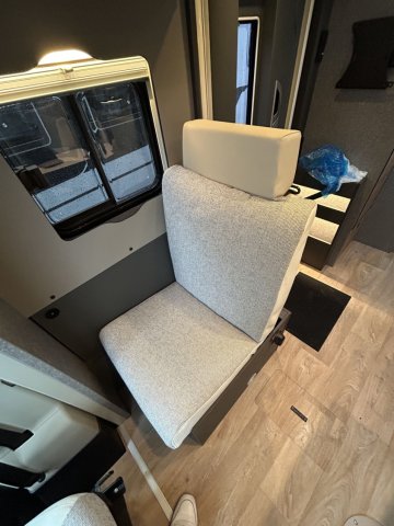 Dethleffs Trend T 7057 EBL active t7057 boite auto tout équipé - Photo 9