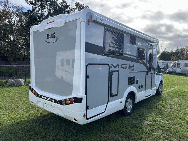 Mc Louis MC4 365 ford boite auto 165cv tout équipé - Photo 3