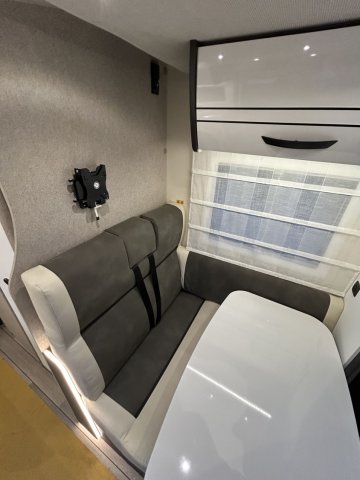 Mc Louis MC4 365 ford boite auto 165cv tout équipé - Photo 14