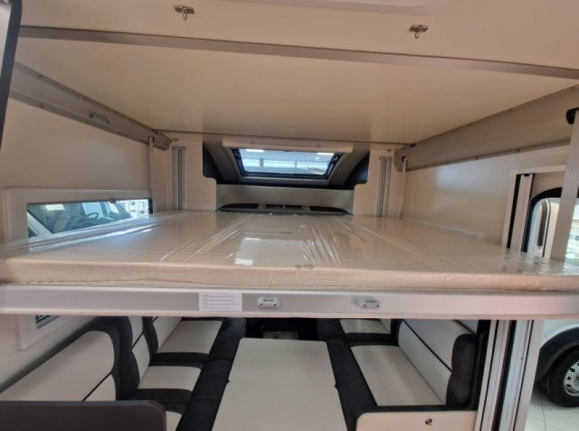 Mc Louis MC4 Slim 337 - Photo 20