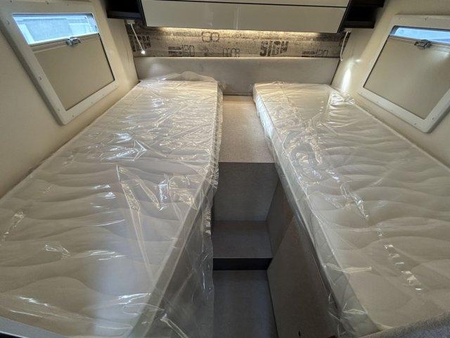 Mc Louis MC4 Slim 339 25ans boite auto - Photo 18