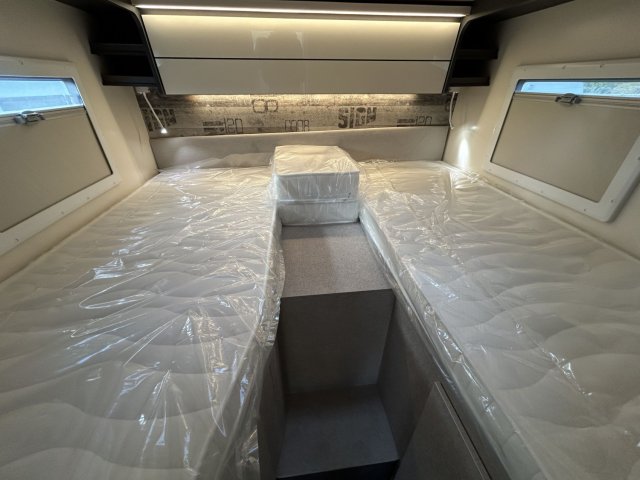 Mc Louis MC4 Slim 339 25ans boite auto - Photo 19