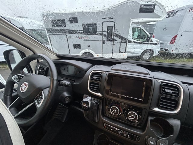 Mc Louis Menfys Van 3 Prestige tout équipé boite auto - Photo 14