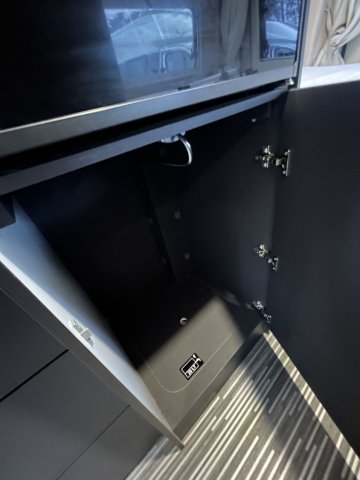 Mc Louis Menfys Van 3 Prestige tout équipé boite auto - Photo 21