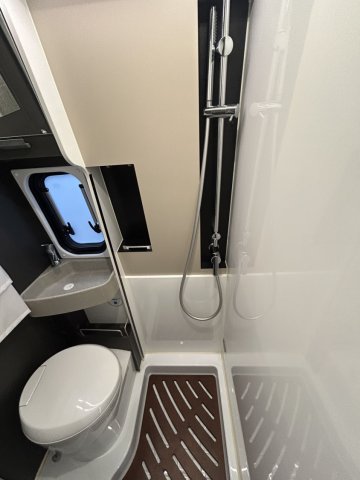 Mc Louis Menfys Van 3 Prestige tout équipé boite auto - Photo 27