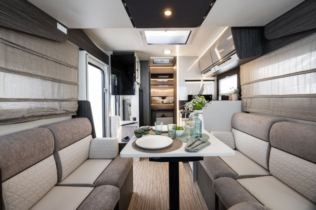 Mc Louis Nevis 881 25 ans boite auto tout équipé - Photo 9