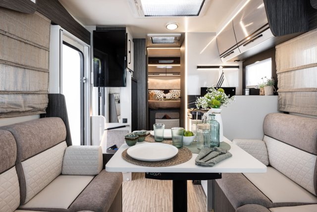 Mc Louis Nevis 881 25 ans boite auto tout équipé - Photo 10