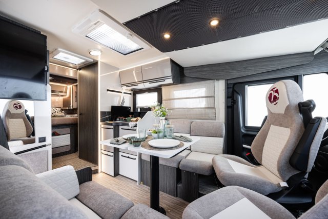 Mc Louis Nevis 881 25 ans boite auto tout équipé - Photo 17