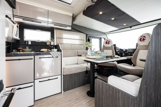 Mc Louis Nevis 881 25 ans boite auto tout équipé - Photo 26