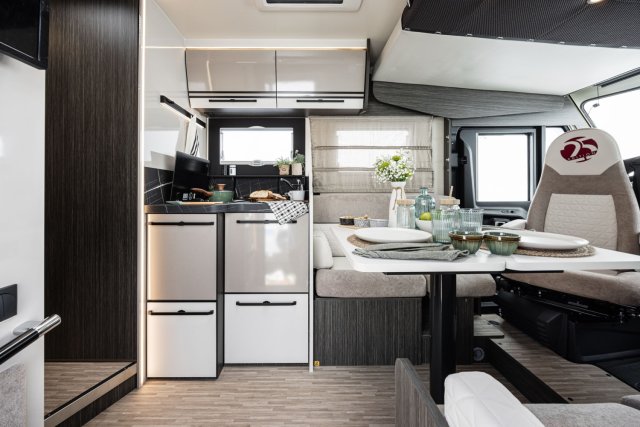 Mc Louis Nevis 881 25 ans boite auto tout équipé - Photo 28