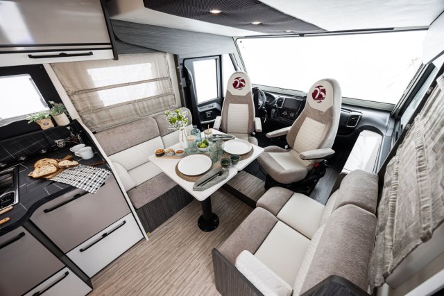 Mc Louis Nevis 881 25 ans boite auto tout équipé - Photo 32