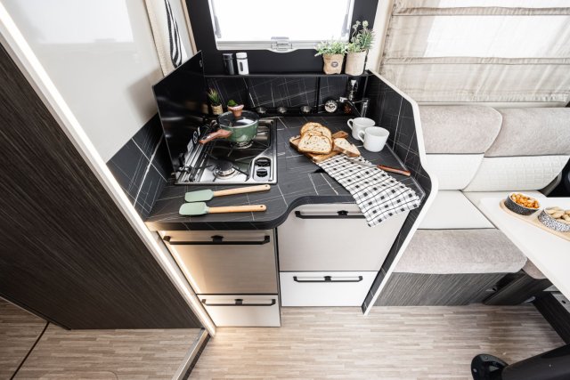 Mc Louis Nevis 881 25 ans boite auto tout équipé - Photo 42