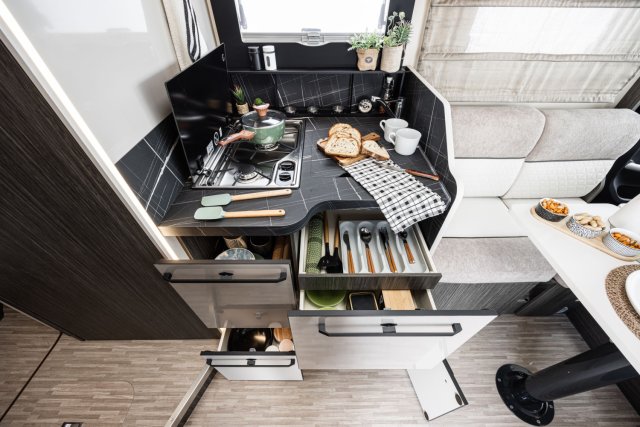 Mc Louis Nevis 881 25 ans boite auto tout équipé - Photo 50