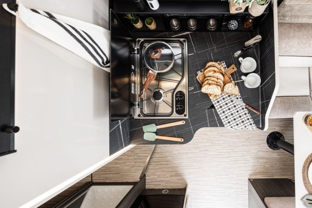 Mc Louis Nevis 881 25 ans boite auto tout équipé - Photo 63