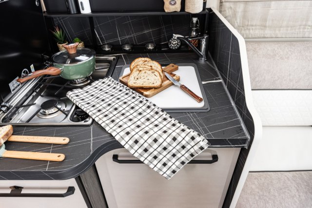 Mc Louis Nevis 881 25 ans boite auto tout équipé - Photo 64