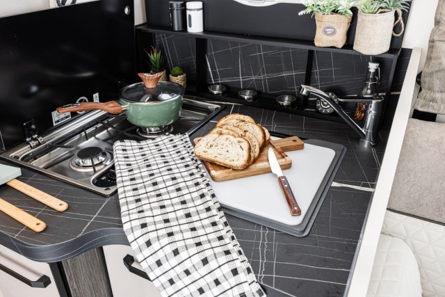 Mc Louis Nevis 881 25 ans boite auto tout équipé - Photo 65