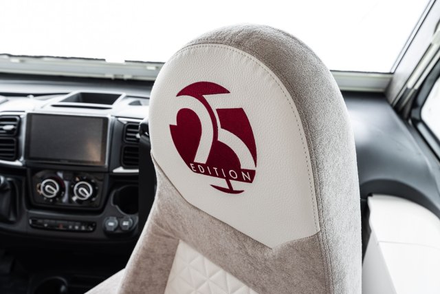 Mc Louis Nevis 881 25 ans boite auto tout équipé - Photo 77