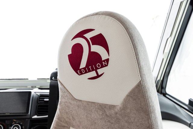 Mc Louis Nevis 881 25 ans boite auto tout équipé - Photo 78