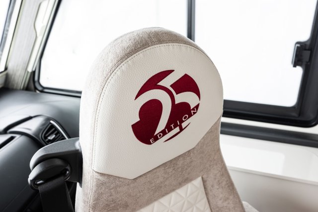 Mc Louis Nevis 881 25 ans boite auto tout équipé - Photo 79