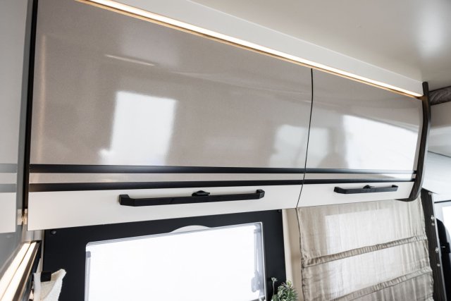 Mc Louis Nevis 881 25 ans boite auto tout équipé - Photo 85