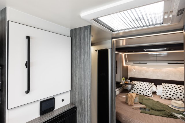 Mc Louis Nevis 881 25 ans boite auto tout équipé - Photo 89