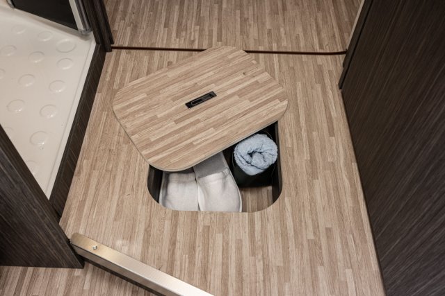 Mc Louis Nevis 881 25 ans boite auto tout équipé - Photo 91