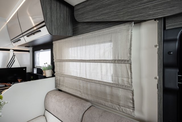 Mc Louis Nevis 881 25 ans boite auto tout équipé - Photo 97