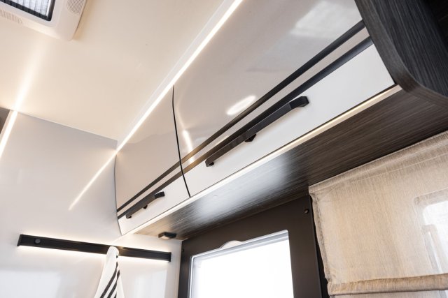 Mc Louis Nevis 881 25 ans boite auto tout équipé - Photo 103