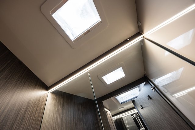 Mc Louis Nevis 881 25 ans boite auto tout équipé - Photo 105