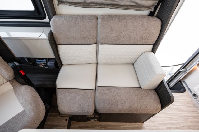 Mc Louis Nevis 881 25 ans boite auto tout équipé - Photo 115