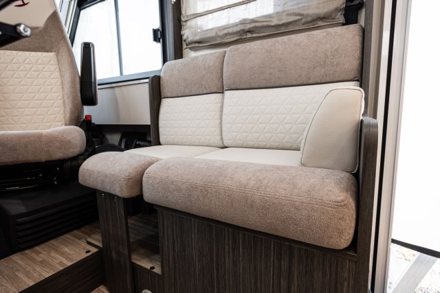 Mc Louis Nevis 881 25 ans boite auto tout équipé - Photo 118