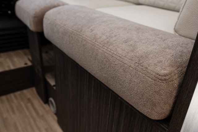 Mc Louis Nevis 881 25 ans boite auto tout équipé - Photo 119