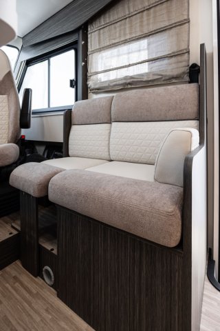 Mc Louis Nevis 881 25 ans boite auto tout équipé - Photo 120