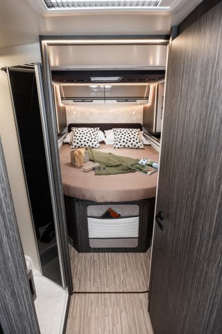 Mc Louis Nevis 881 25 ans boite auto tout équipé - Photo 121