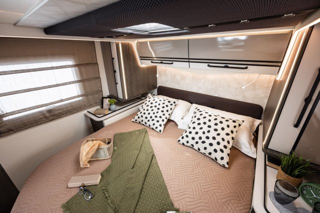 Mc Louis Nevis 881 25 ans boite auto tout équipé - Photo 134