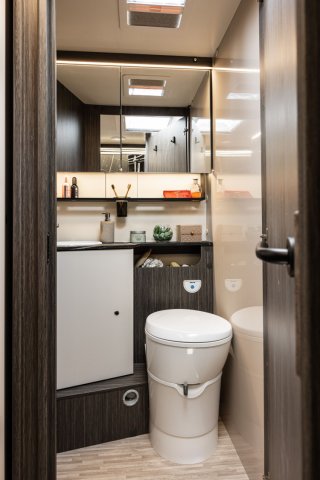 Mc Louis Nevis 881 25 ans boite auto tout équipé - Photo 158