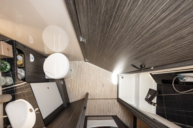 Mc Louis Nevis 881 25 ans boite auto tout équipé - Photo 160