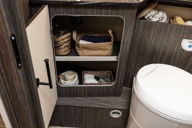 Mc Louis Nevis 881 25 ans boite auto tout équipé - Photo 169