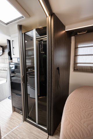 Mc Louis Nevis 881 25 ans boite auto tout équipé - Photo 175