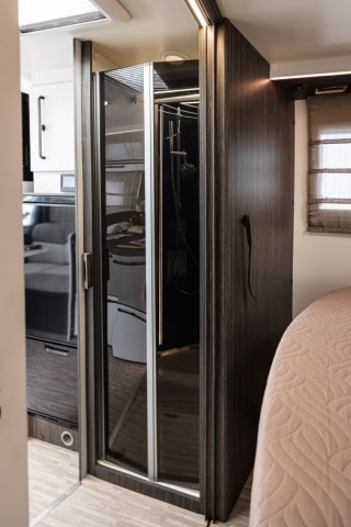 Mc Louis Nevis 881 25 ans boite auto tout équipé - Photo 177