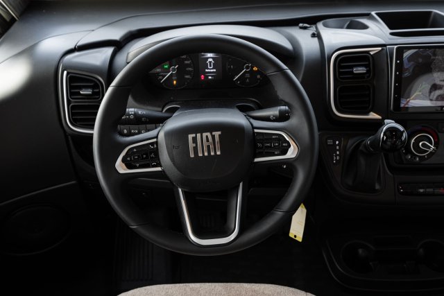 Mc Louis Nevis 881 25 ans boite auto tout équipé - Photo 184