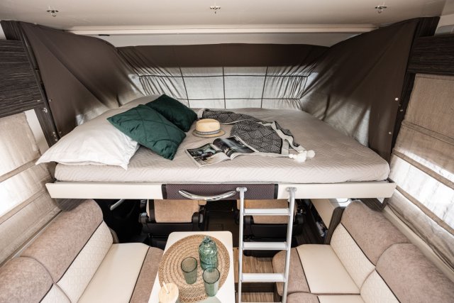 Mc Louis Nevis 881 25 ans boite auto tout équipé - Photo 198